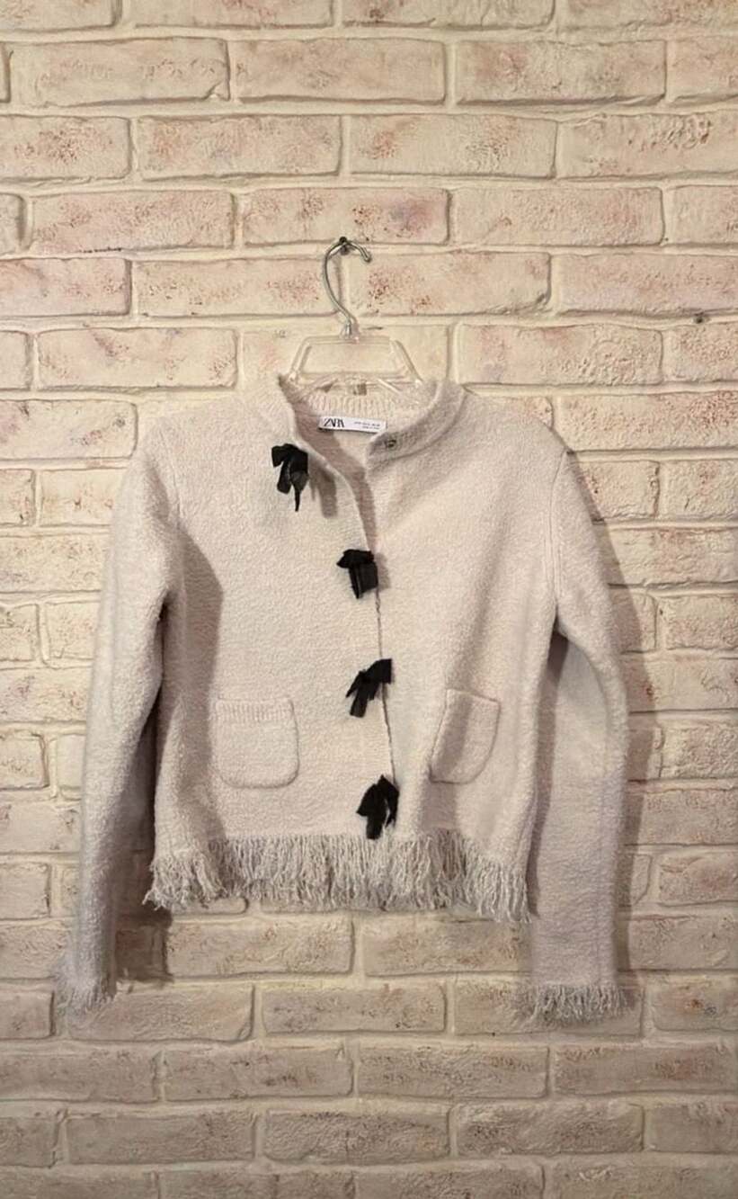 Zara Knit Cardigan with Bows Size M Ecru Cream Fringe